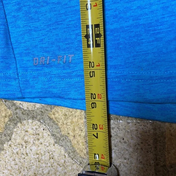 EUC Nike Athletic T-shirt - Picture 6 of 8